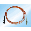 LC / Upc zu Sc / APC Singlemode oder Multimode Kundenspezifische Optik Ausrüstung Fiber Optic Patch Cord